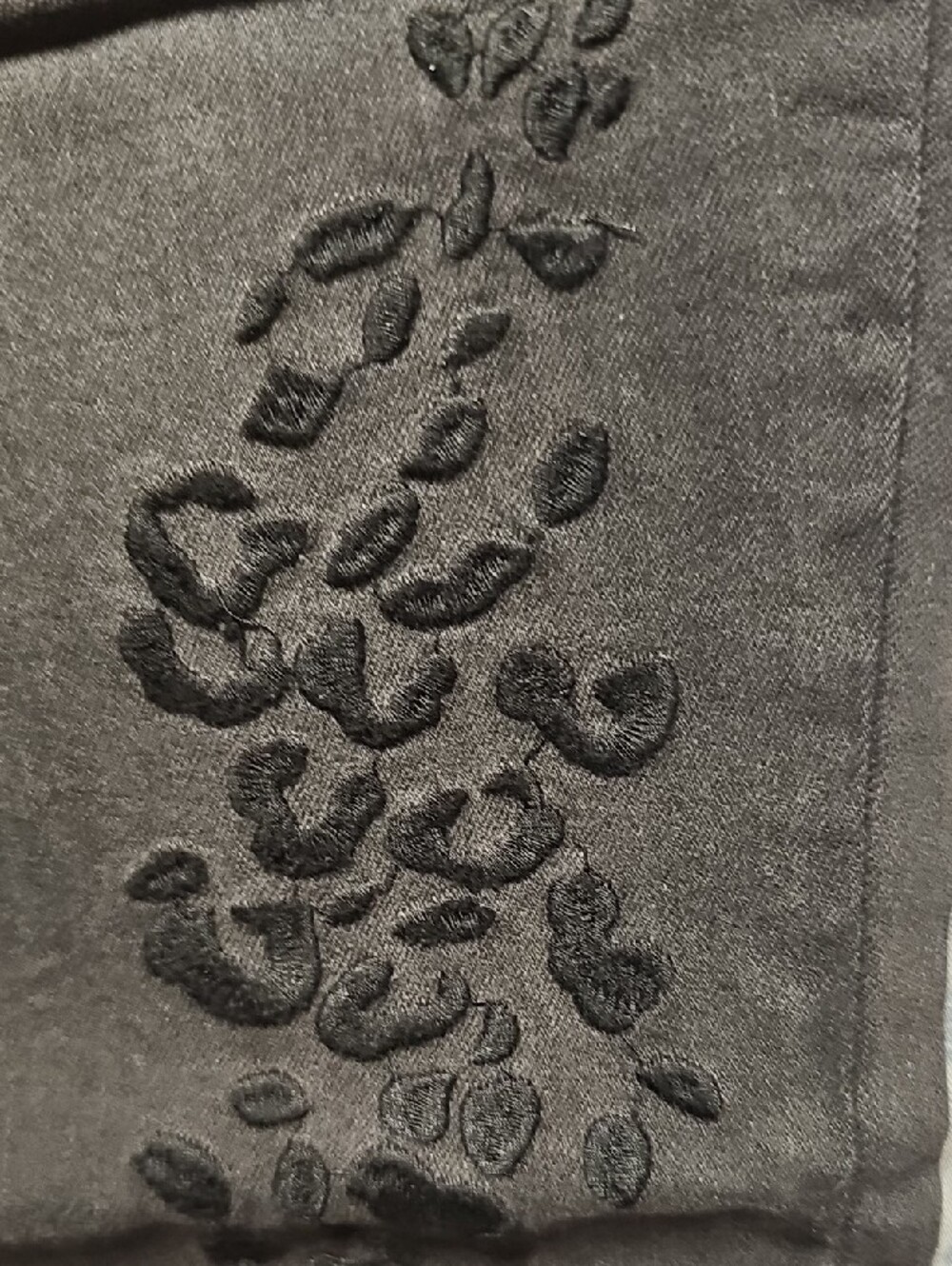 DG2- Black Embroidered Leopard Print Raw Edge Jeans - Picture 3 of 8